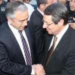 Στις 20:00 αναμένεται να συμφωνηθεί ο τρόπος διαπραγμάτευσης και η σειρά συζήτησης των ανοιχτών ζητημάτων του Κυπριακού