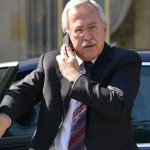Σ. Χάσικος: Αποταθείτε στους υπηρεσιακούς για ευθύνες και καθυστερήσεις