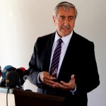 Αλλαγή στάσης της Ελληνοκυπριακής πλευράς αναμένει ο Μουσταφά Ακιντζί .